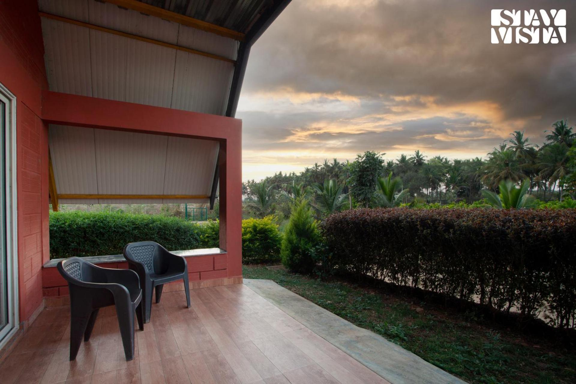 Stayvista At Golden Triangle Kabini With Bonfire, River View & Comp Beakfast Hampāpura Exteriör bild